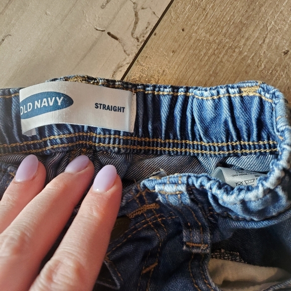 Old Navy Straight Fit Dark Wash Faded Blue Jeans Toddler Boy Size 2T NWOT - Picture 9 of 11